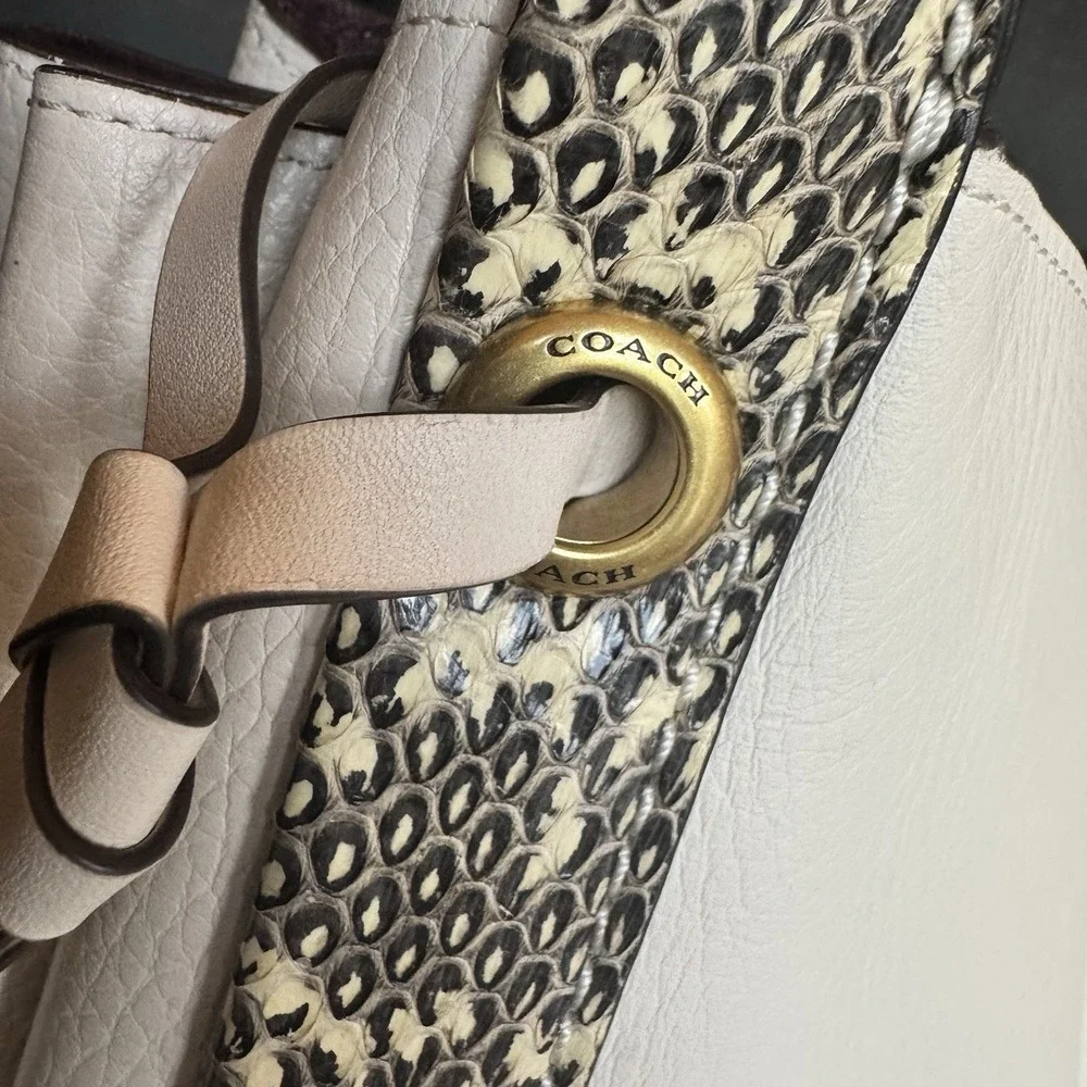 Coach 69074 Gray Pebbled Bucket Drawstring Tote Snake Print Accents Bag Charm